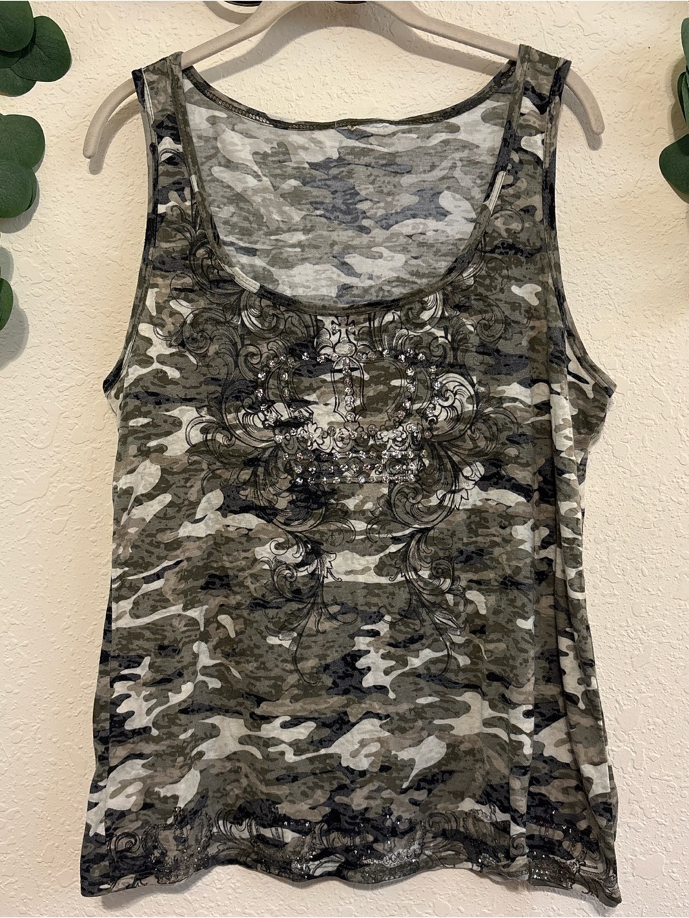 Y2K Grunge Sequined Crown Camo Tank Top✨